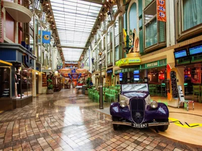 Adventure of the Seas - Dining