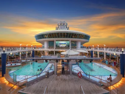 Adventure of the Seas - Entertainment