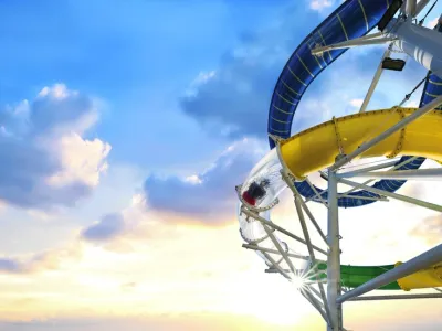 Allure of the Seas - Entertainment