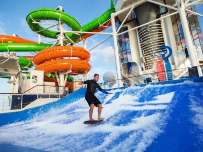 Liberty of the Seas - Entertainment