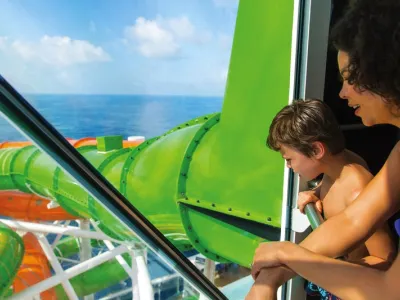 Liberty of the Seas - Entertainment