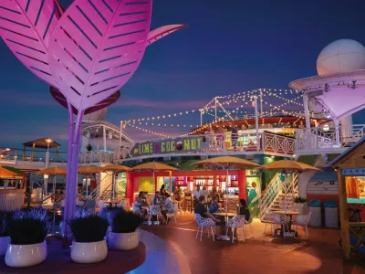 Navigator of the Seas - Entertainment