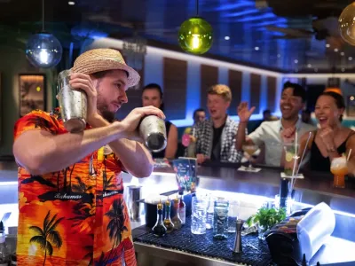 Navigator of the Seas - Entertainment