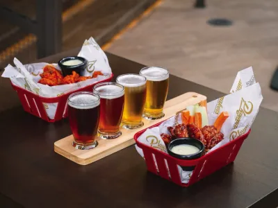 Allure of the Seas - Entertainment