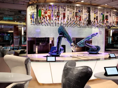 Royal_Caribbean_International_Quantum_of_the_Seas_Interior_Bionic_Bar