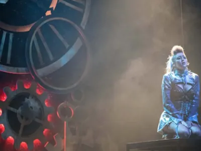 Carnival Radiance - Entertainment