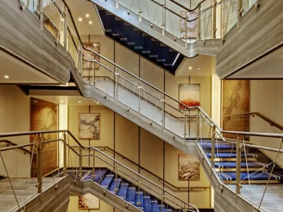 Seabourn Pursuit - Entertainment