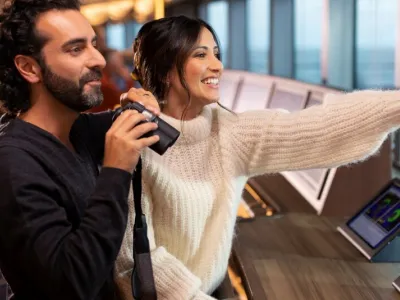 Seabourn Venture - Entertainment