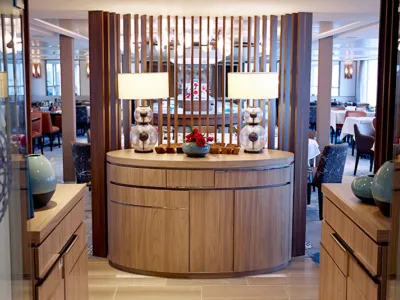 Viking Hemming - Dining