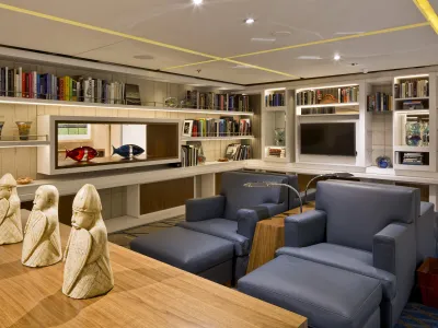 Viking_Ocean_Cruises_Living_Room
