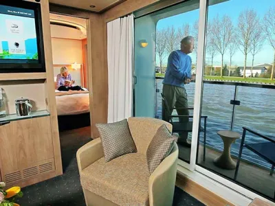 Viking_River_Cruises_Viking_Longships_2019_Veranda_Suite_5