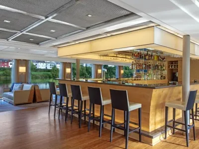 Viking_Sjofn_-_The_Lounge