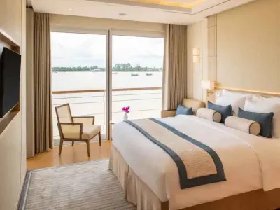 Viking_Tonle_-_Veranda_Stateroom_1