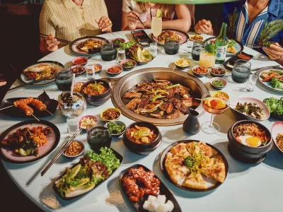 Brilliant Lady - Dining