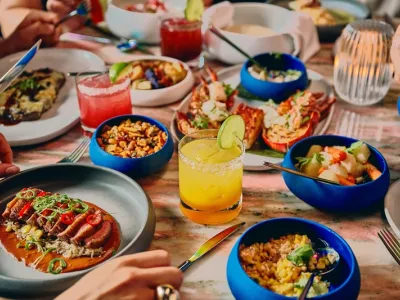 Scarlet Lady - Dining