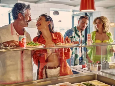 Brilliant Lady - Dining