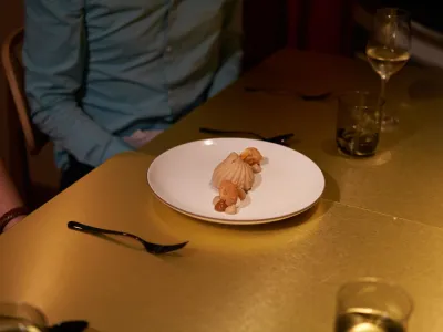 Valiant Lady - Dining