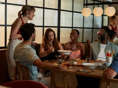 Scarlet Lady - Dining