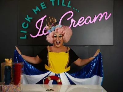 Scarlet Lady - Dining