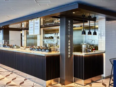 Scarlet Lady - Dining