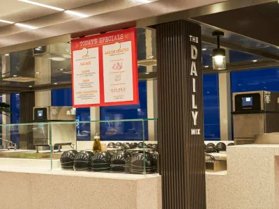 Scarlet Lady - Dining