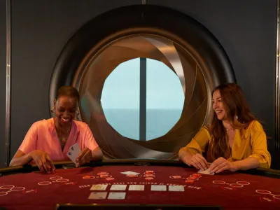 Scarlet Lady - Entertainment