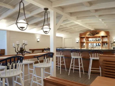 Scarlet Lady - Entertainment