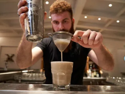 Valiant Lady - Entertainment