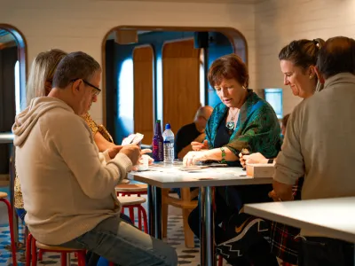 Scarlet Lady - Entertainment