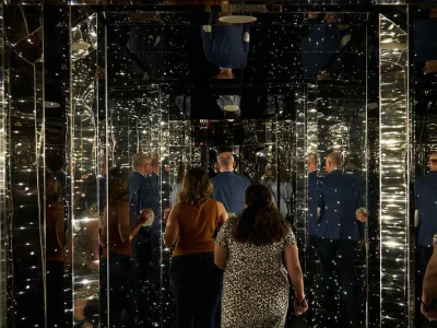 Valiant Lady - Entertainment