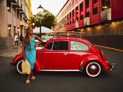 Scarlet Lady - Enrichment