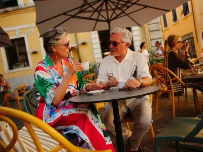 Scarlet Lady - Enrichment