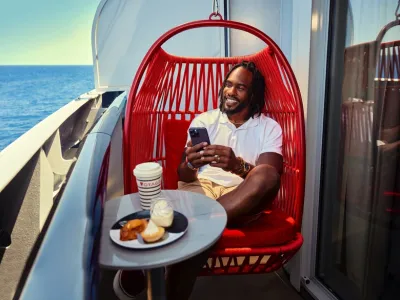 Scarlet Lady - Dining