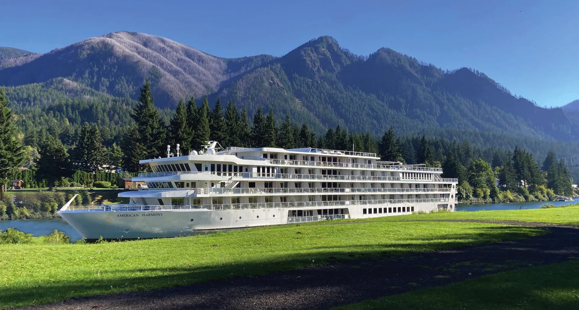 ALC  American Harmony  Mountains Exterior