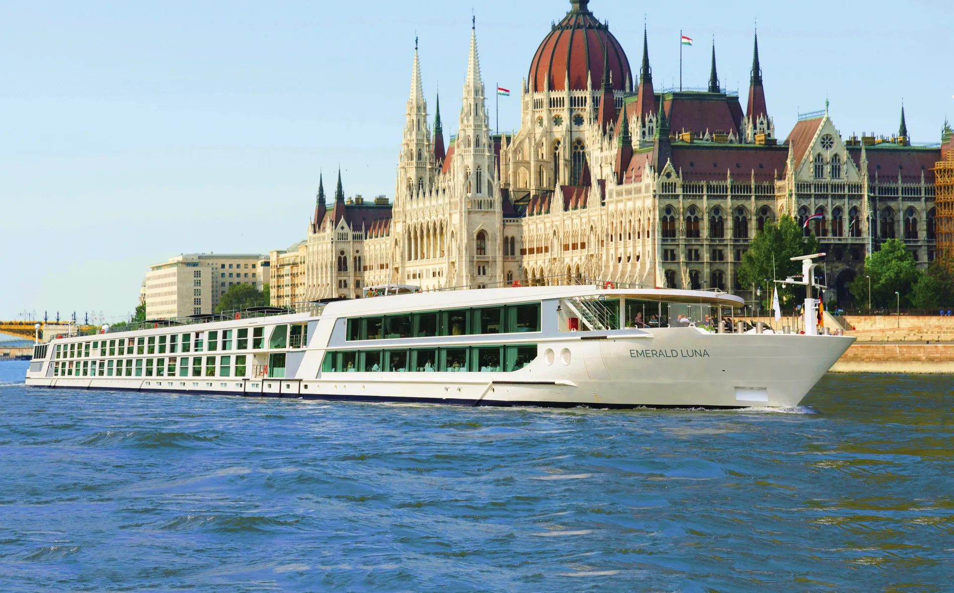 Emerald Cruises Emerald Luna Exterior