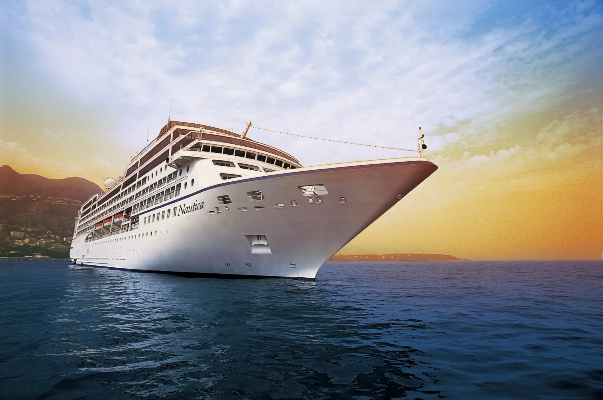 Oceania Cruises  R-Class  Nautica Exterior