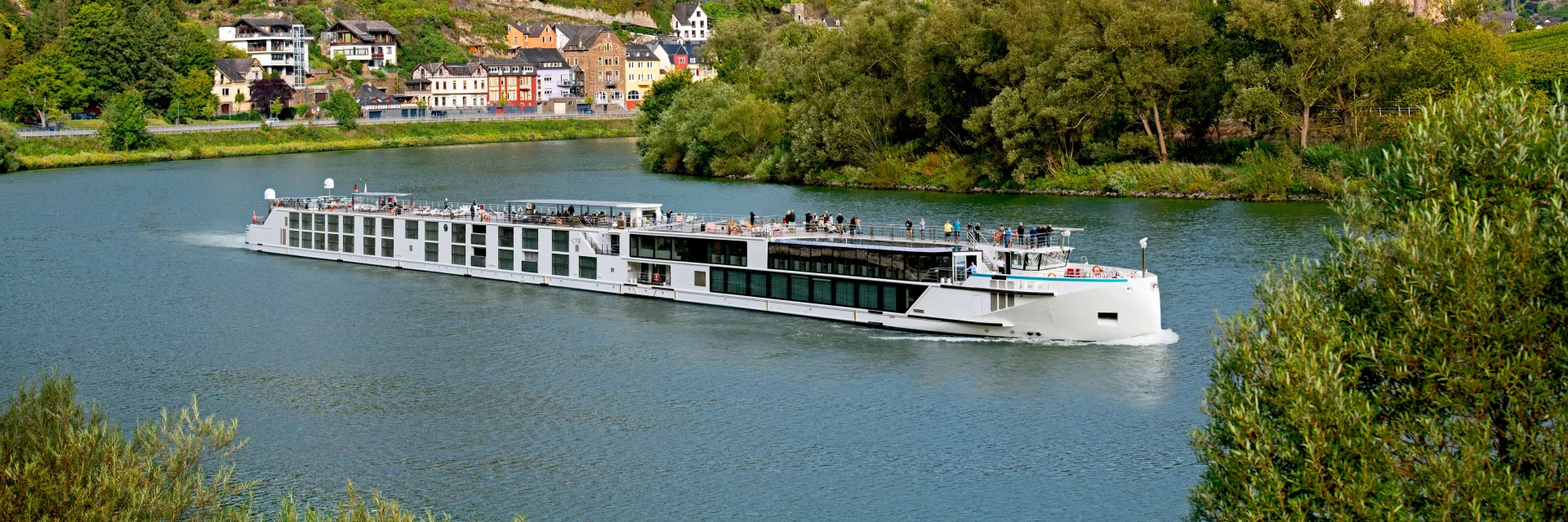 Riverside Luxury Cruises Riverside RAVEL DEBUSSY BACH cropped- Ian Schemper Photography