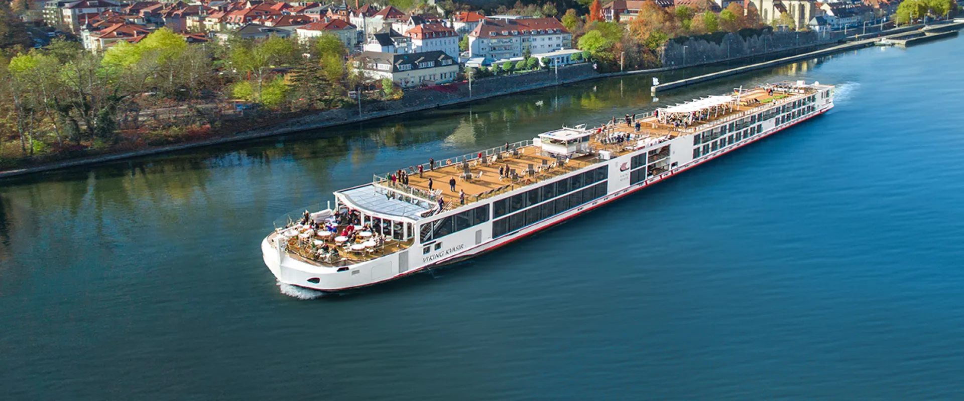 River-ocean-exterior-image-_Longship_