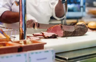 Allure of the Seas - Park Café