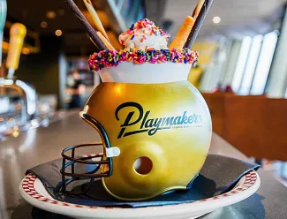 Allure of the Seas - Playmakers℠ Sports Bar & Arcade