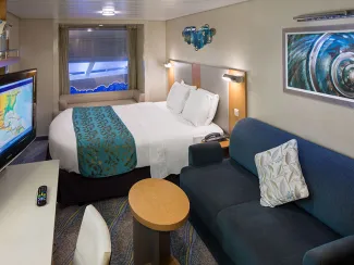 Allure of the Seas - Promenade View Interior