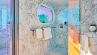 Brilliant Lady - Fab Suite