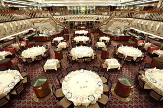 Carnival Glory - Dining Room