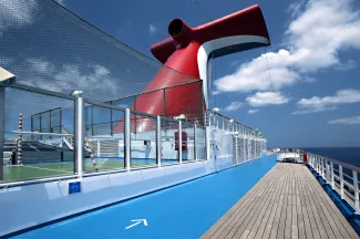 Carnival Glory - Jogging Track