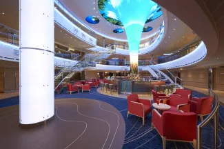 Carnival Horizon - Atrium