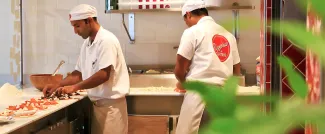 Carnival Luminosa - Pizzeria del Capitano