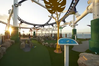 Carnival Mardi Gras - The Ultimate Playground