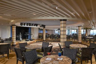 Carnival Panorama - Ocean Plaza