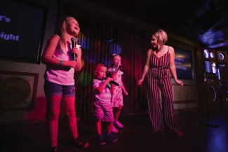 Carnival Splendor - Karaoke