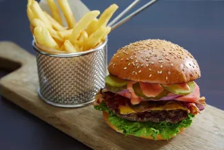 Celebrity Apex - Mast Grill